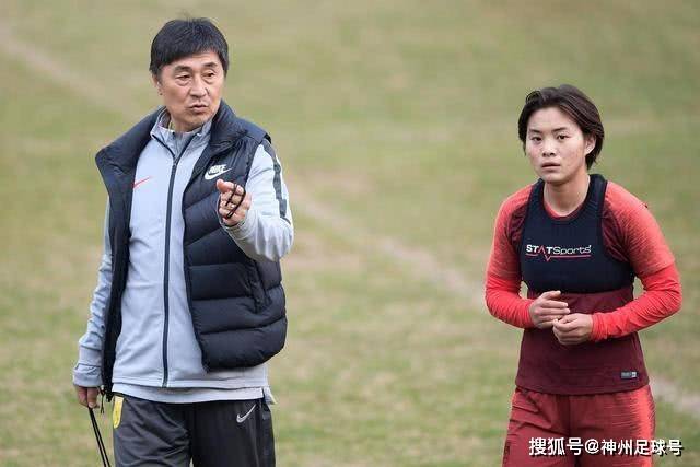 加福德：NBA终究是一门生意 对乌杰里上任后的运作不意外